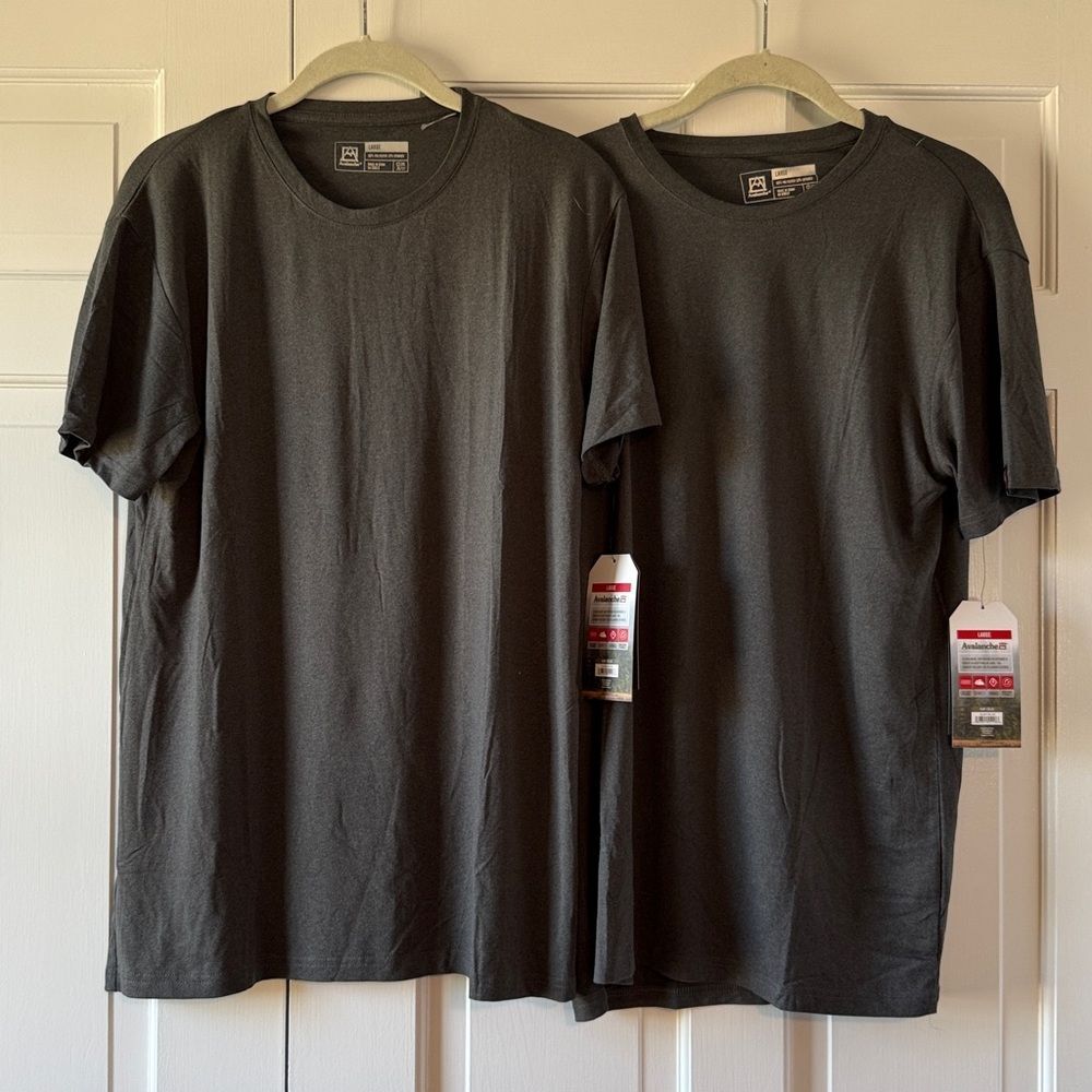 NWT AVALANCHE BUNDLE OF 2 DARK HEATHERED GRAY MEN'S LARGE SLEEP ATHLETIC SHIRTS